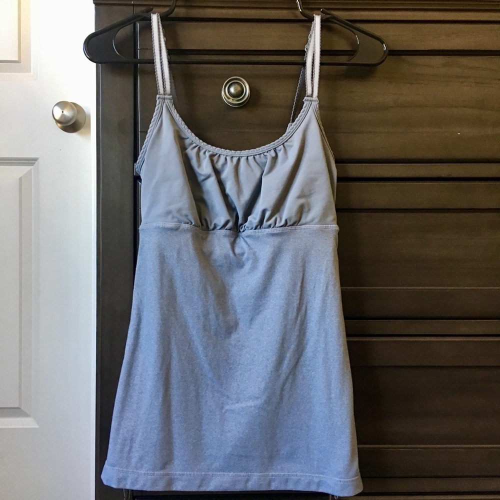 Lululemon workout tank with ruched sides